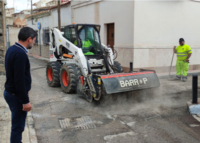 El Ayuntamiento de Hurcal-Overa inicia un plan especial de asfaltado tras las ltimas lluvias