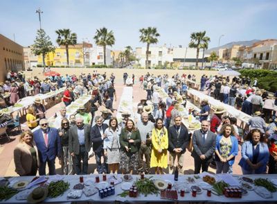 Noticia de Almería 24h: Miles de vecinos dan la bienvenida a la XXVI edición de la Cata de Vinos Artesana de Benahadux  