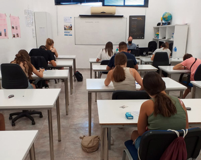 La Escuela Municipal de Idiomas de Tabernas facilita los exámenes oficiales de inglés a candidatos de la comarca