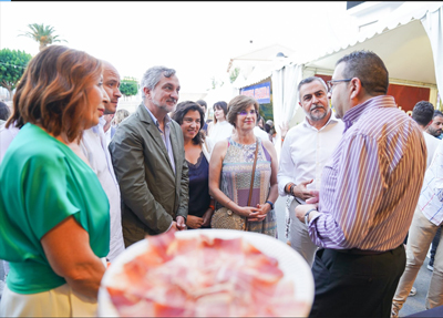 Noticia de Almería 24h: La XXVI Feria del Jamón y Embutidos regresa llenando de público y calidad las calles de Serón