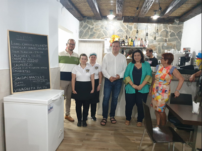 Beires inaugura su nueva tienda  bar gracias a las inversiones del PFEA