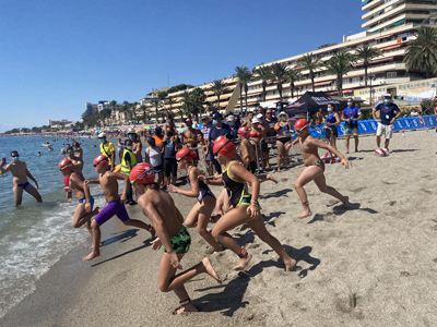 Cerca de 200 nadadores participarn en la Travesa a Nado “Puerto de Aguadulce” que se celebra el domingo
