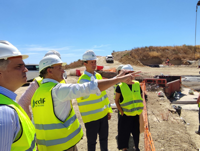 Martín destaca el importante avance de las obras del AVE en su visita al tramo Pulpí-Vera