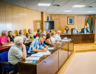 El alcalde recibe a los representantes del Consejo Municipal de Mayores en el inicio del nuevo curso 2022/23