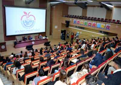Noticia de Almería 24h: Universidad. Más de 300 estudiantes participan en la fase local de la LIX Olimpiada Matemática Española 