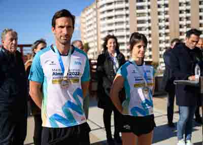 Noticia de Almería 24h: Más de 3.500 corredores ya calientan para participar en la Media Maratón de Almería  