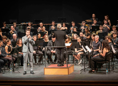 La Banda Sinfnica de la Agrupacin Musical San Indalecio y el trompetista Rubn Sime entusiasman en el Auditorio