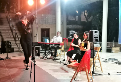 Lidia Plaza ofrece un amplio repertorio en el espectculo ‘Flamencas’ en el Anfiteatro de Roquetas 
