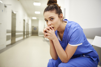 Noticia de Almera 24h: La Enfermera almeriense enciende las alarmas sobre la fuga de profesionales