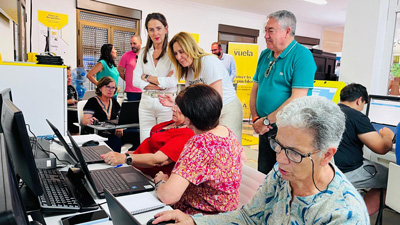 Junta y Diputacin visitan el Punto Vuela de Zurgena y Arboleas