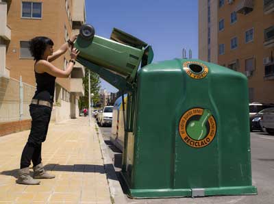 Noticia de Almera 24h: El Ayuntamiento De Vcar Impulsa El Reciclaje De Envases De Vidrio En 29 Establecimientos Hosteleros Del Municipio