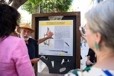Noticia de Almera 24h: El museo al aire libre del Paseo de Almera acoge la exposicin que conmemora el bicentenario del Levantamiento de Los Coloraos