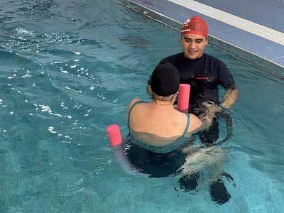 FAAM reactiva la rehabilitacin de personas con discapacidad en el agua a travs de Aquagym Active