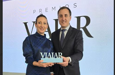 Vera recibe el Premio a la Mejor Iniciativa Turstica Innovadora por el proyecto "Tus Playas de Invierno”