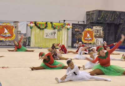 La Gala de Navidad de Gimnasia Rtmica en Dalas cautiv por su alegra y emocin