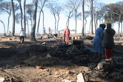 Jornaleras migrantes pasarn el fin de ao al raso y entre cenizas tras un nuevo incendio en los asentamientos ante la inaccin de las distintas Administraciones Pblicas