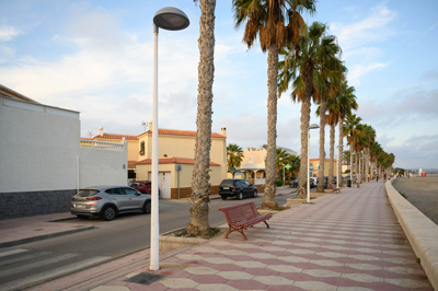 Comienzan las obras para renovar el colector de saneamiento de la Avda. Marinera de Costacabana