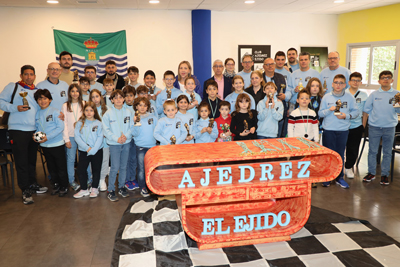 El Club de Ajedrez El Ejido celebra un torneo social como inicio de temporada