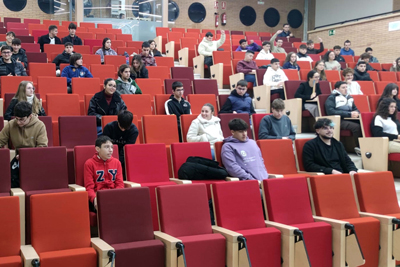 Casi un centenar de estudiantes participan en la fase local de la Olimpiada Matemtica Espaola