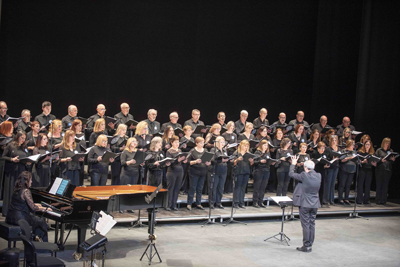 El Auditorio se llen de armona, emocin y solidaridad con el concierto ‘Cantamos a Valencia’ de ocho coros de Almera