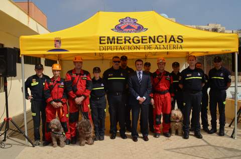 Diputacin incorpora la Unidad Canina de Bsqueda y Rescate a Proteccin Civil