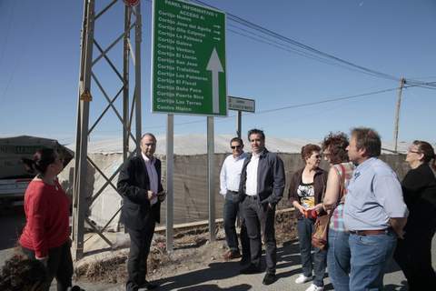 El alcalde visita la sealizacin de la Vega de All tras la conclusin de los trabajos