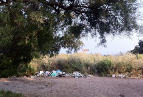 La Junta de Andaluca ha recogido ms de 3.000 kilos de residuos urbanos del paraje de El Perdigal, en Almera