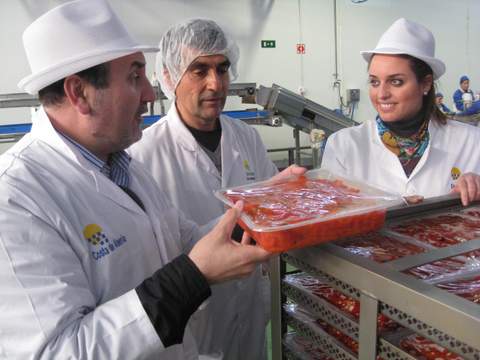 Jos Manuel Ortiz valora el esfuerzo de Hortofrutcola Costa de Almera para exportar pimiento asado a Asia