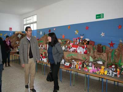 La delegada de Educacin visita el Colegio San Indalecio en La Caada tras las obras de ampliacin y mejora