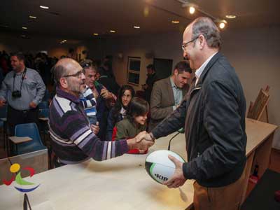 El alcalde anuncia que la construccin del campo de rugby en la Colonia de Araceli comenzar este mismo mes