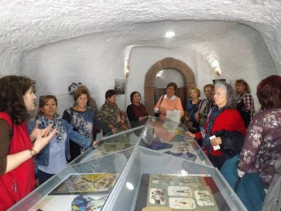 El CMIM da continuidad a los actos del Da Internacional de la Mujer con una visita cultural a Terque