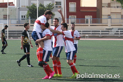 El Poli Almera empata a 2 goles con el P.D. Garrucha en un trepidante partido