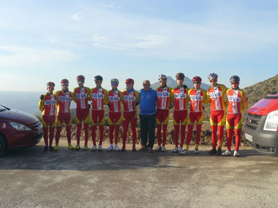 El Club Ciclista Ciudad de El Ejido se concentra con sus equipos jnior y cadete en Cabo de Gata