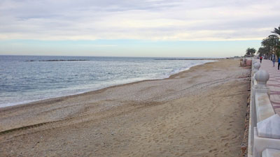 Garrucha consigue un acceso a la playa de Villajarapa, mejora de espigones y aporte de arena