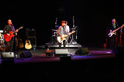 Coque Malla, ex componente de 'Los Ronaldos' deslumbro anoche en el Teatro Auditorio de El Ejido