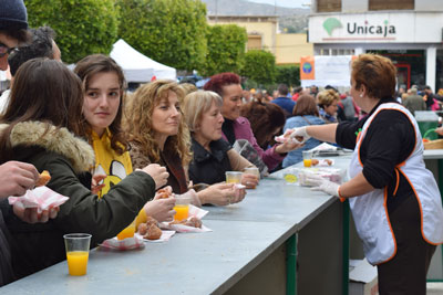 La Fiesta de la Naranja rene en la villa de Gdor a ms de 4.000  personas