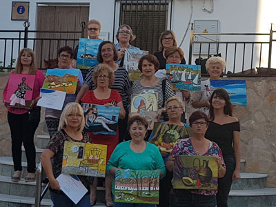 Cerca de cien mujeres visten de color los municipios de Bentarique, Ohanes y Nacimiento con los Talleres Carmen de Burgos