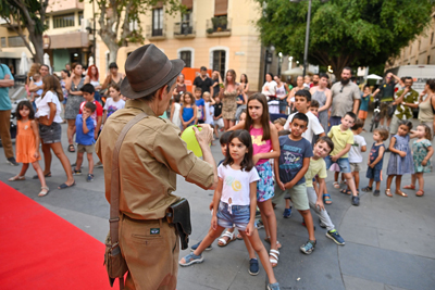 Lleno en la primera parada de la ruta ‘Cuntamelo en Almera’, con divertidas historias y juegos para los pequeos 