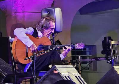 La guitarra se hizo arte en la segunda noche grande del 57 Festival de Flamenco y Danza de Almera con Pepe Habichuela y Nio Josele