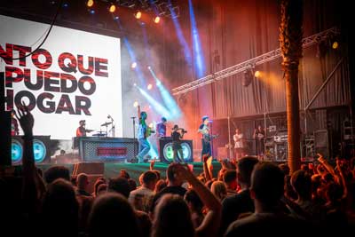 Viva Suecia triunfa en el Pulpop Festival en Roquetas de Mar  que reuni a 20.000 personas en Playa Serena II