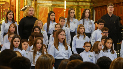 El Coro Infantil Pedro Mena celebra la Navidad con su tradicional concierto en la Parroquia de Adra