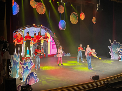 ‘Cantajuego’ llena de msica, emociones y burbujas el Auditorio Maestro Padilla