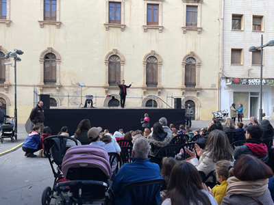 La magia y los tteres ponen el broche al Festival de Teatro Infantil de Almera