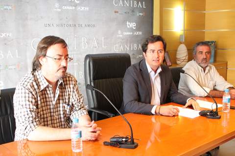 El director Manuel Martn Cuenca presenta en El Ejido su ltima y galardonada pelcula Canbal