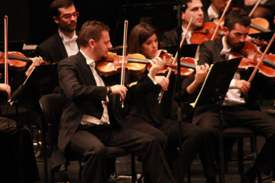 El Auditorio Maestro Padilla se llena para disfrutar del Mesas de Hndel en el Gran Concierto de Navidad