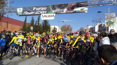 El Club Ciclista Ciudad de El Ejido debuta en Cdiz con un podio