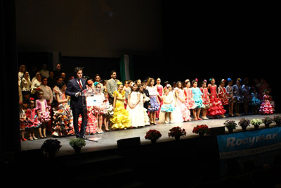 El Desfile de Moda Flamenca Rocymar en El Ejido reivindica la igualdad entre hombres y mujeres