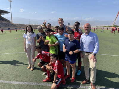 Almería y la MAAVi Foundation de Kimitec protagonizan la última entrega de Los Futbolísimos