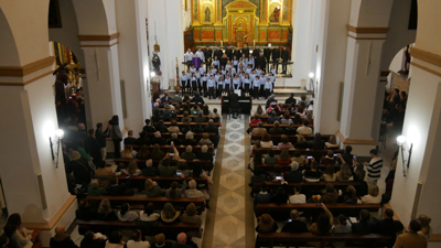 El Coro Infantil Pedro Mena celebra la Navidad con su tradicional concierto en la Parroquia de Adra